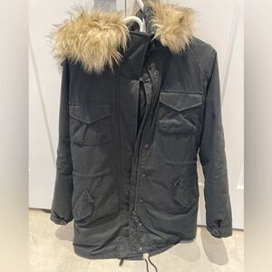 Aritzia size small community parks